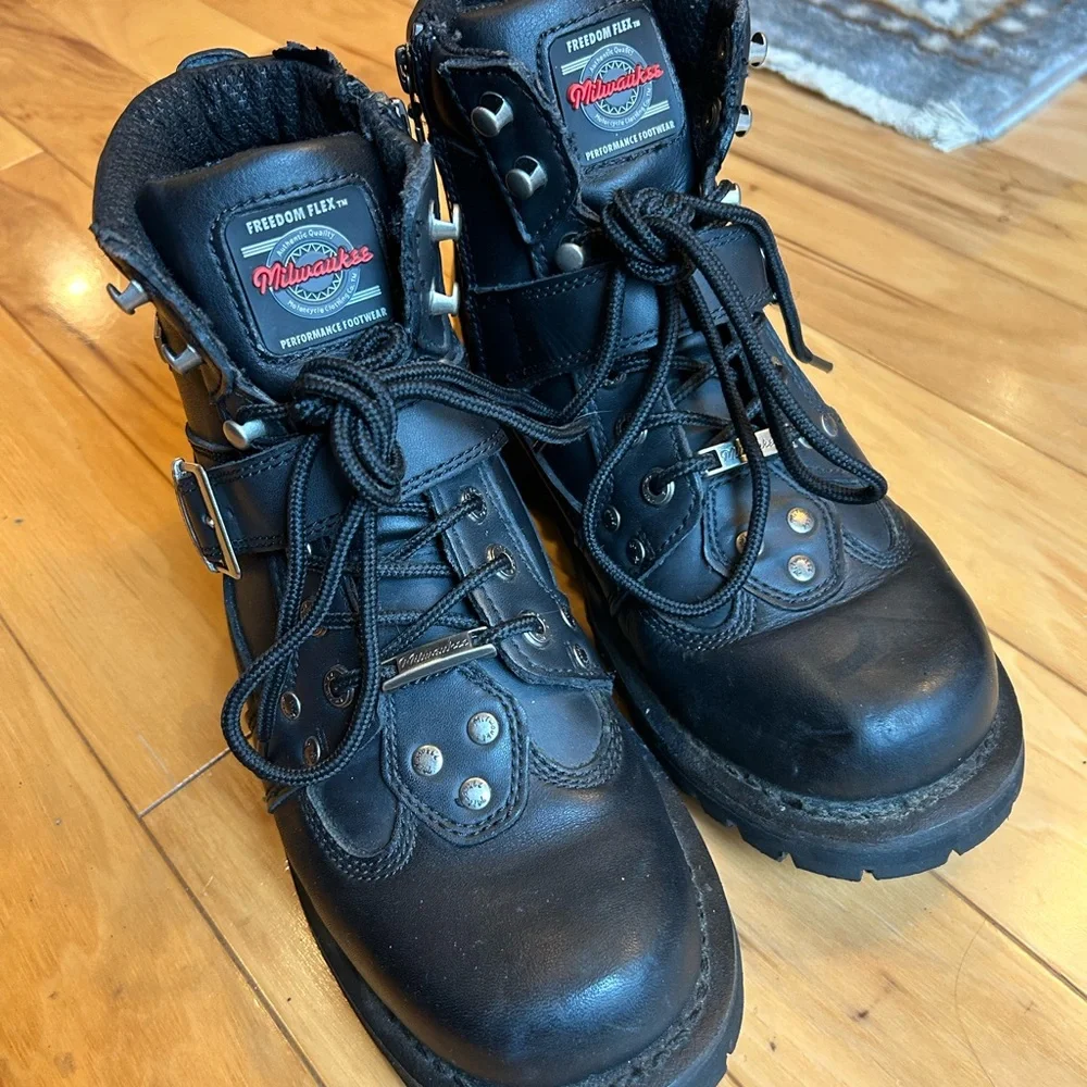 Milwaukee Leather Road Captain Black Leather Biker Motorcycle Boots Buckle Lug